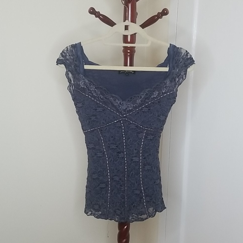 COPY - Blue lace stretchy top